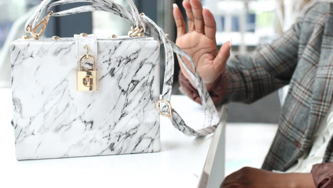 Nákup většinou bezdotykově?